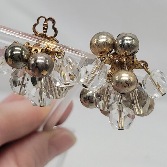 Vintage Cluster Clip-On Earrings With Clear Faceted Beads & Silver-Tone Balls - Picture 8 of 11